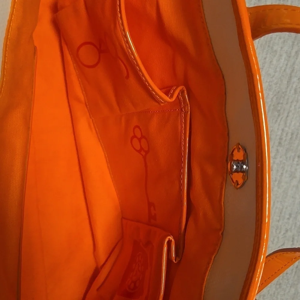 NWT Jonathan Adler Acapulco Duchess Tote